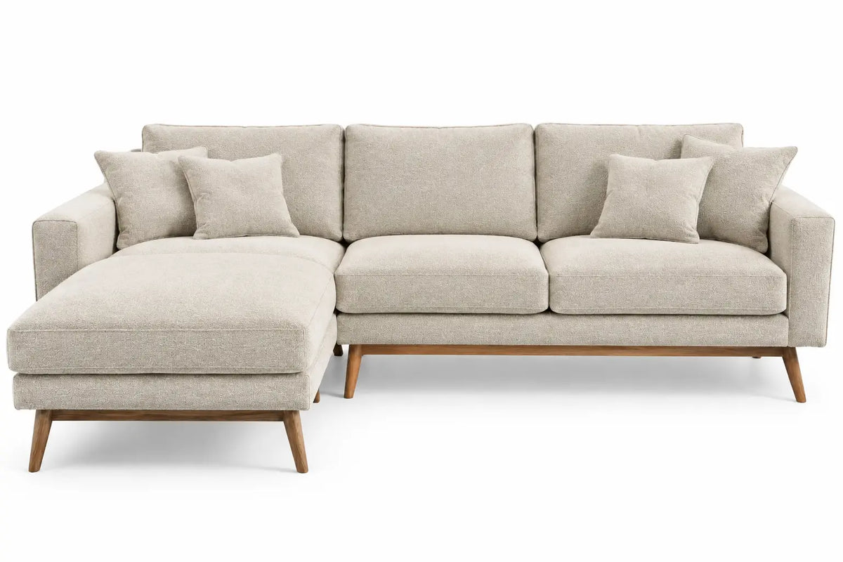 Sofá esquinero tapizado con patas elevadas, beige y marrón - hewnandharmonious